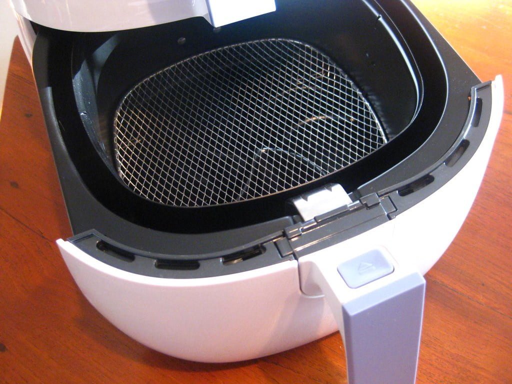 Can You Put a Paper Bowl in an Air Fryer?