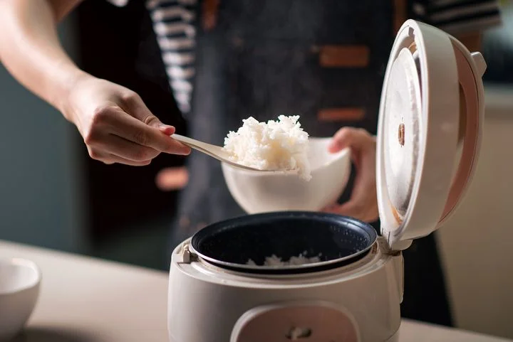 pros-and-cons-of-a-rice-cooker-do-you-need-one