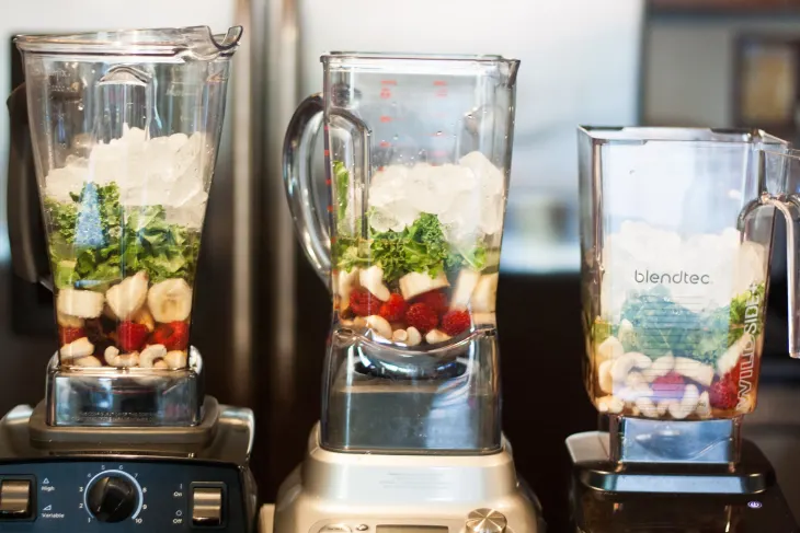 blendtec-vs-breville-blender-comparing-the-2-brands