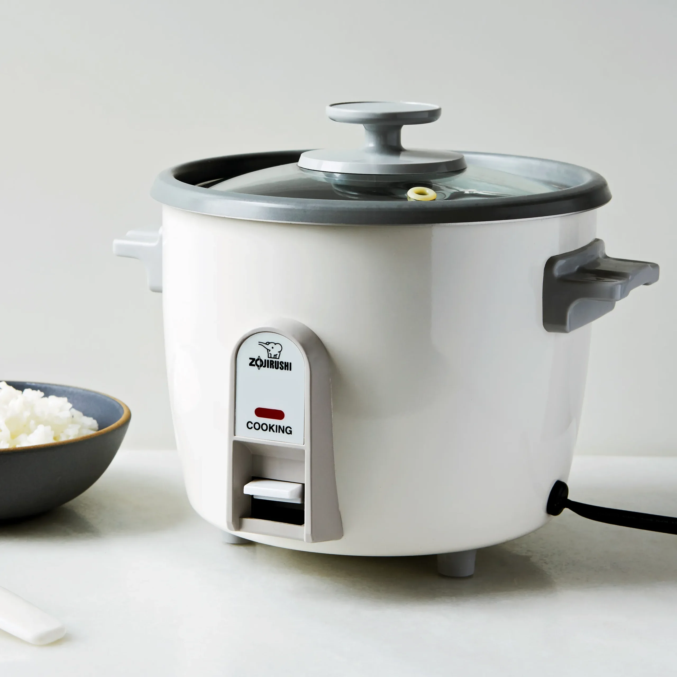 how-to-stop-your-old-rice-cooker-from-turning-brown