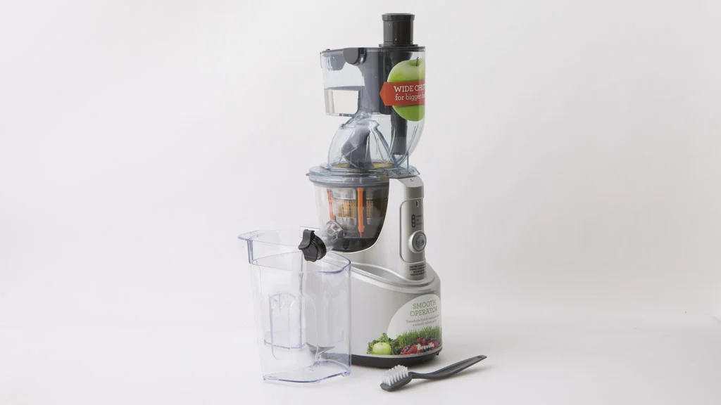 making-homemade-almond-milk-in-a-breville-big-squeeze