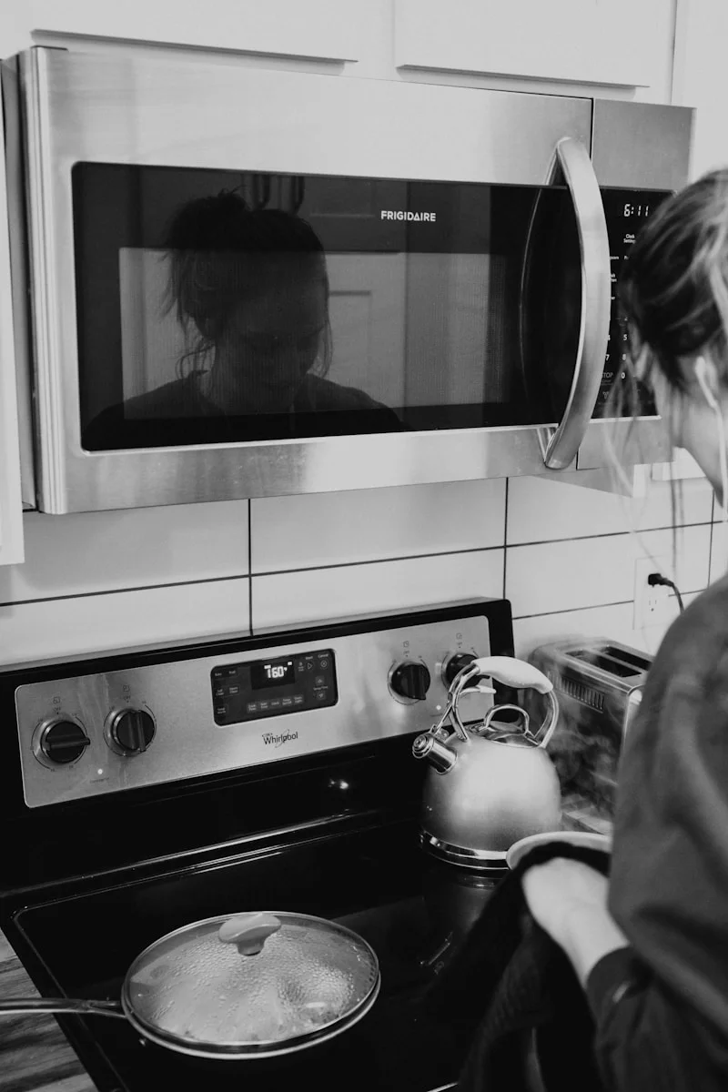how-to-hard-reset-your-microwave-five-second-guide
