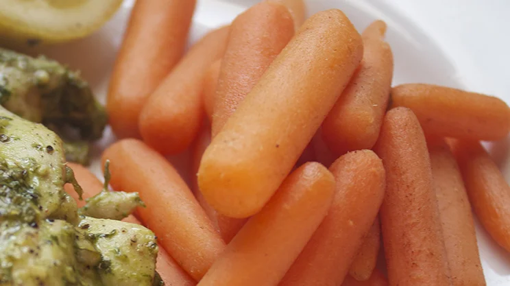 how-to-steam-carrots-in-microwave-quick-and-easy