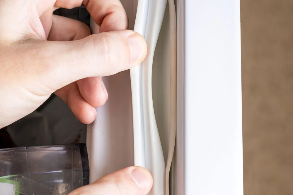 repairing-ge-freezer-that-isnt-sealing-properly