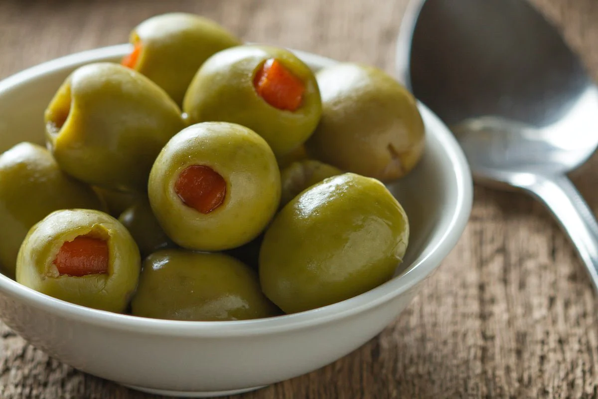 do-olives-need-to-be-refrigerated