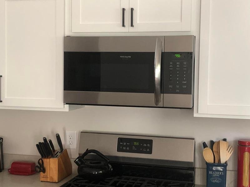 frigidaire-fgmv176ntf-microwave-what-you-need-to-know