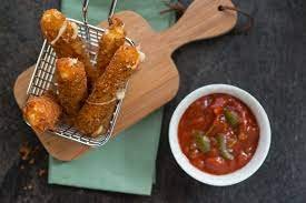 how-to-microwave-mozzarella-sticks-the-cheesy-and-crispy-snack-you-need