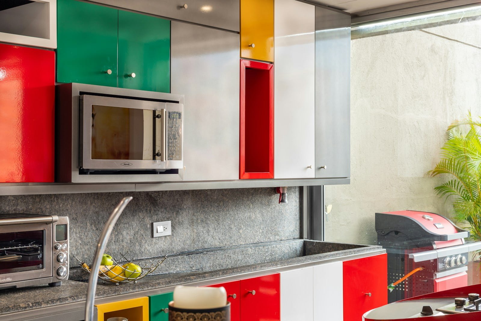 lg-vs-toshiba-microwaves-the-brand-breakdown