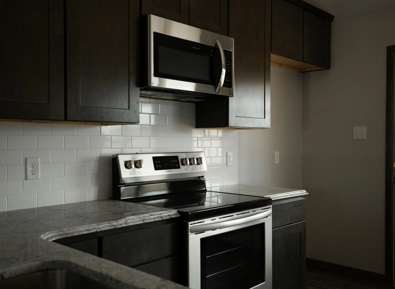 whirlpool-vs-samsung-microwaves-key-brand-differences
